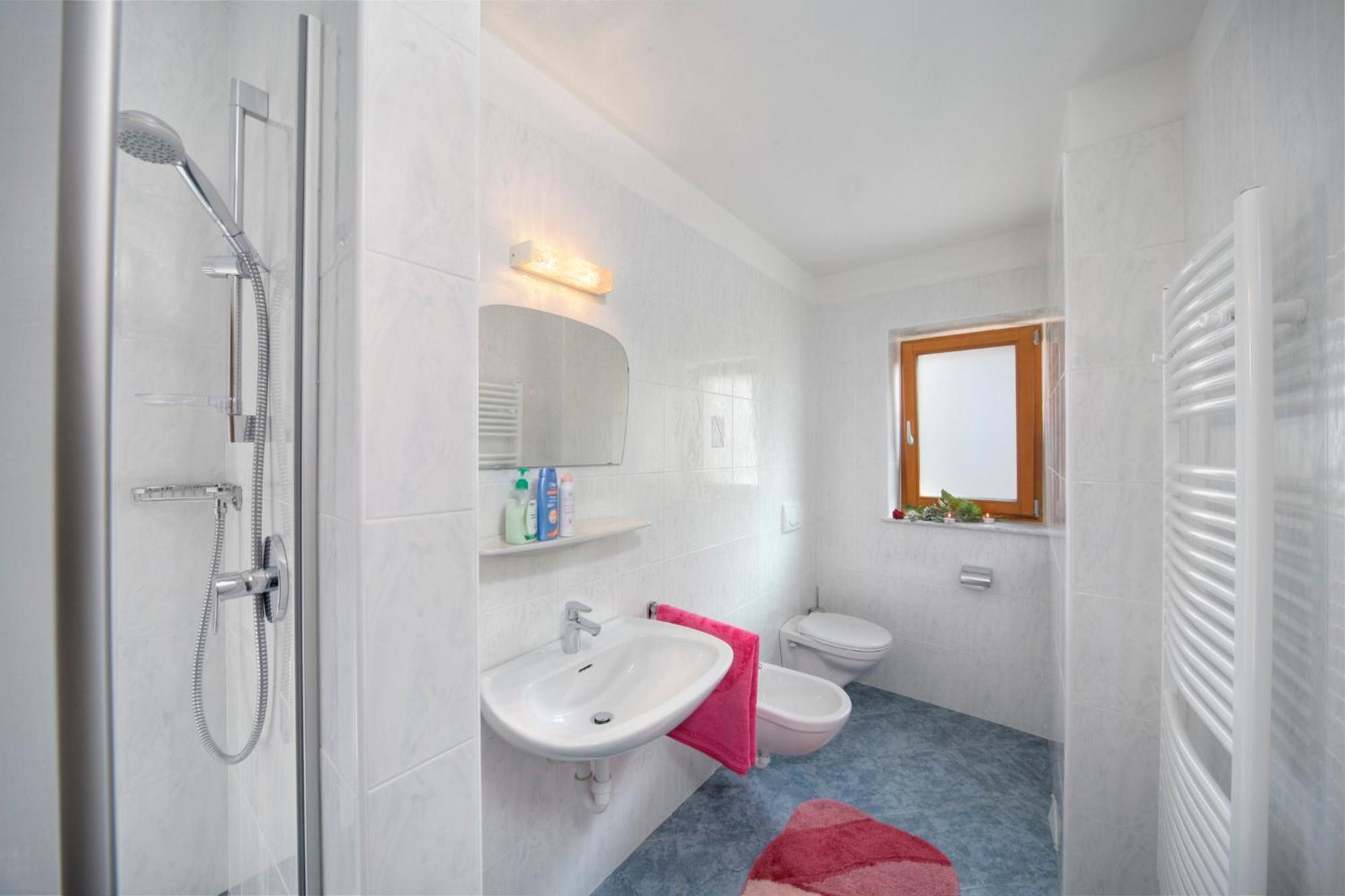 Oberhuberhof Apartment โรเดงโก ภายนอก รูปภาพ