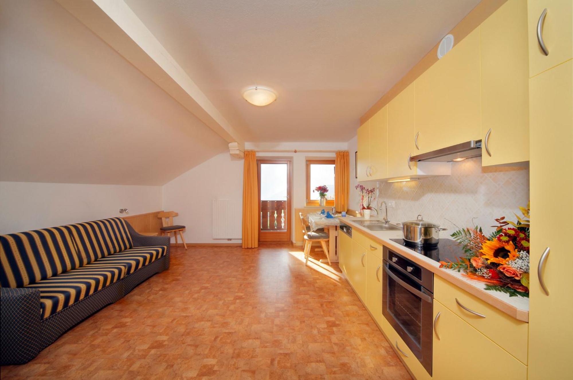 Oberhuberhof Apartment โรเดงโก ภายนอก รูปภาพ